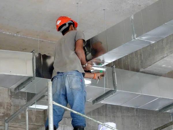 Reliable Heating and Air Conditioning Services by Atticman