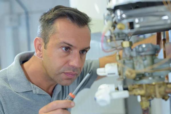 Reliable furnace repair service for Peace of Mind